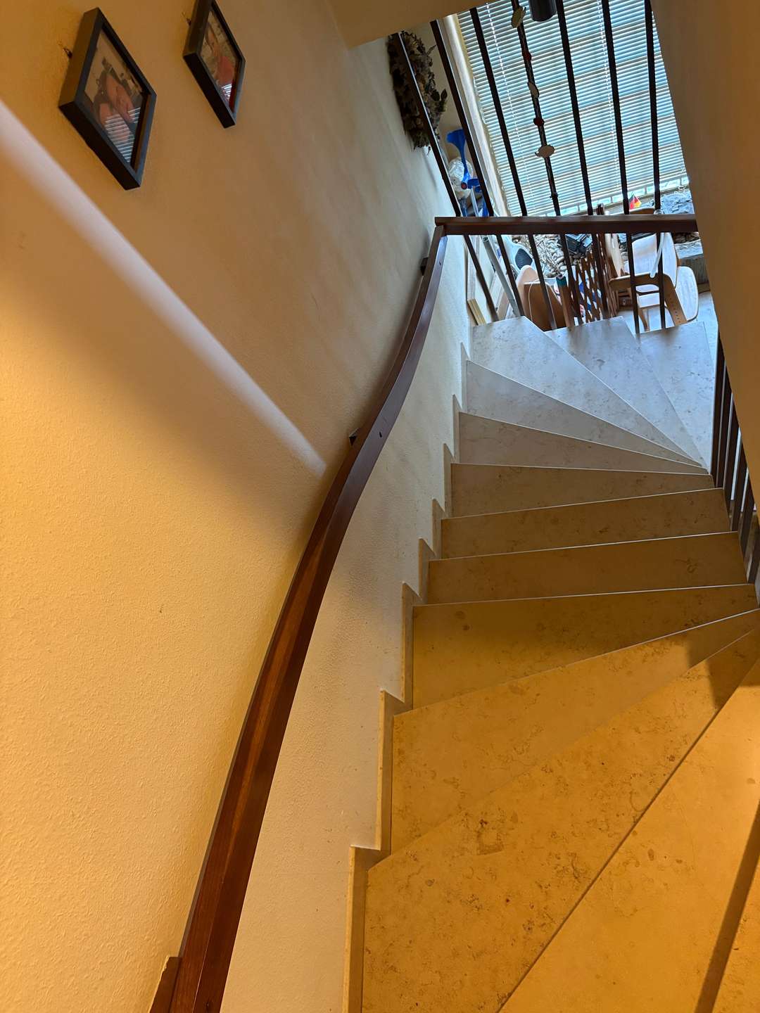 Treppe zum Dachgeschoss