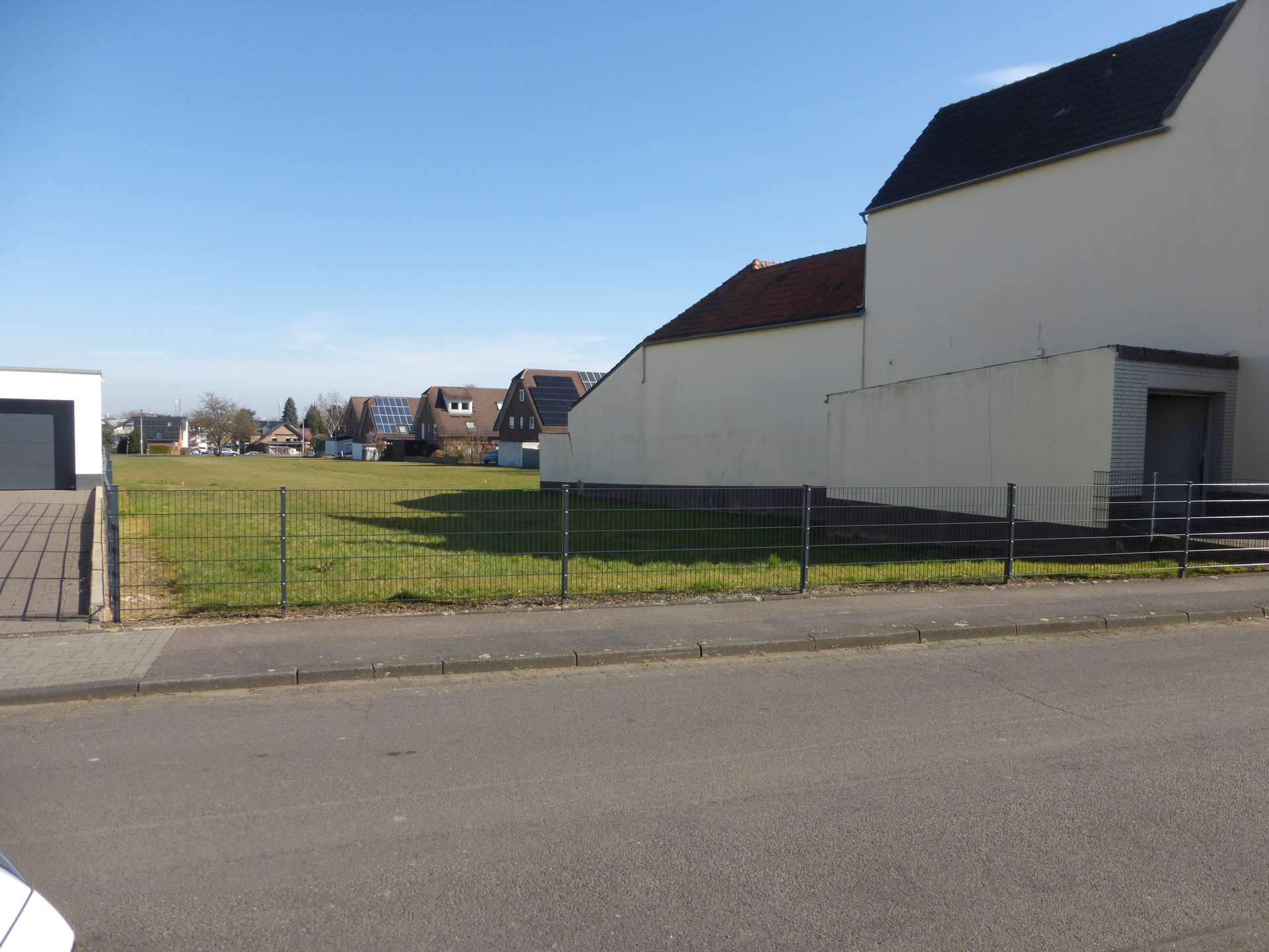 Straßenansicht 3